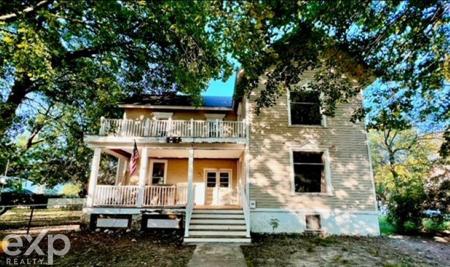 512 Westminster