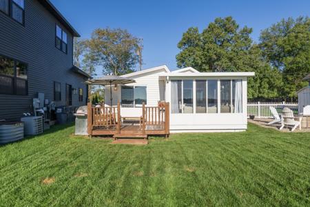 10227 Woodlawn Drive