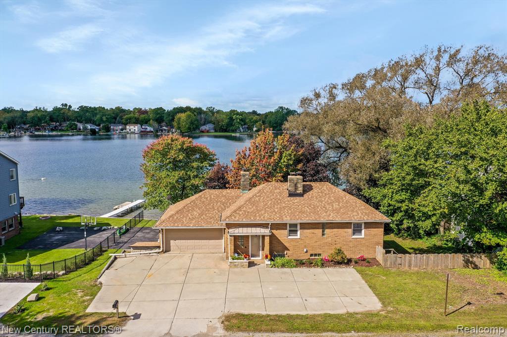 4845 ELIZABETH LAKE Road, Waterford Twp, MI lhrmls01812429