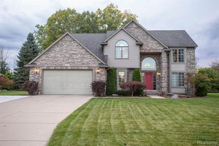 1117 S RIVER POINTE Lane