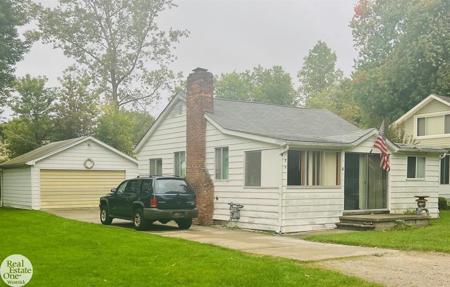203 Poplar