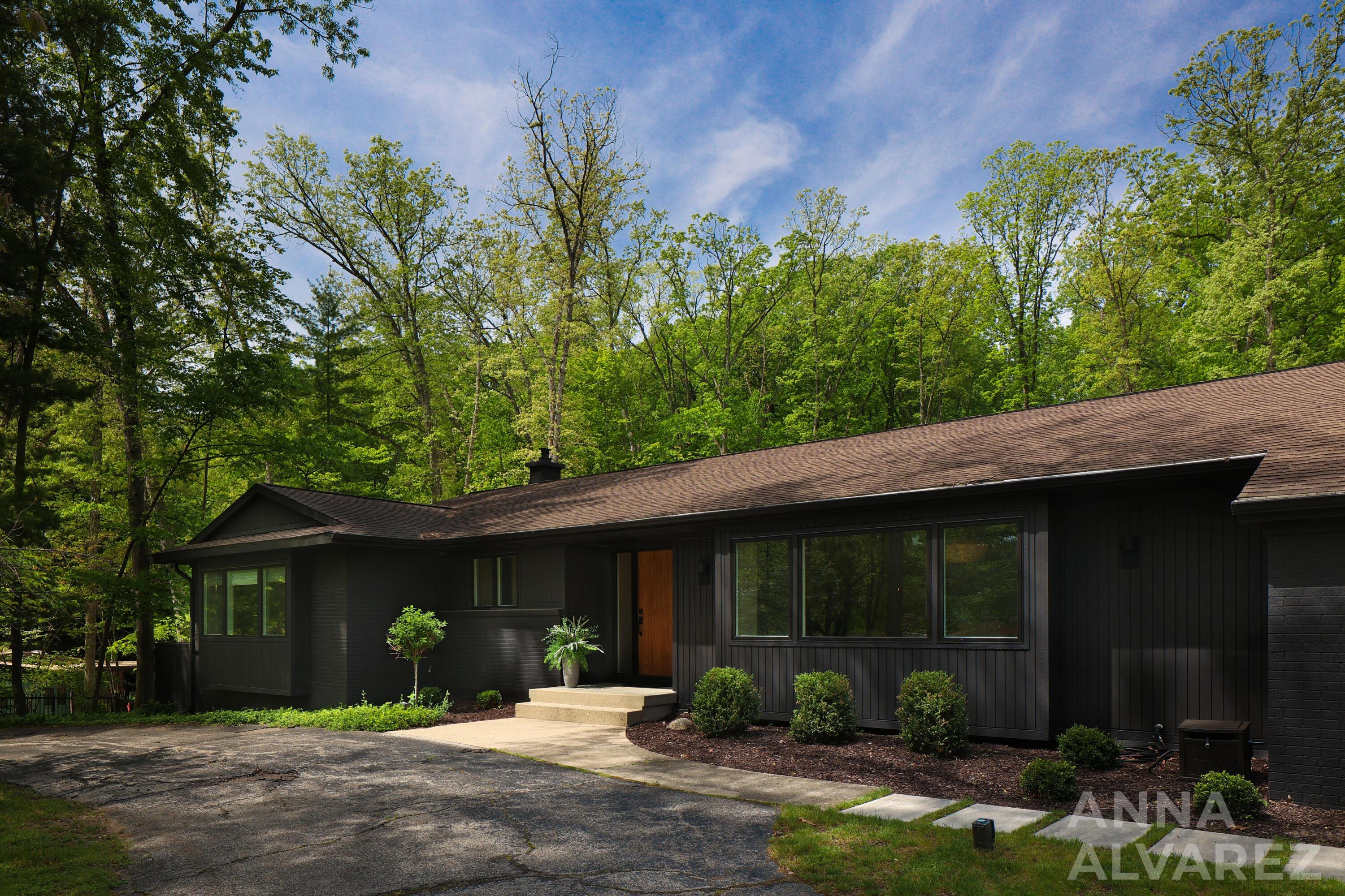 Image 4: Oakbrook103