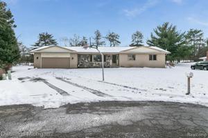 1486 RUSS ROY Court