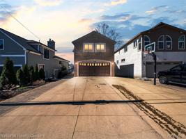 5536 PUTNAM Drive