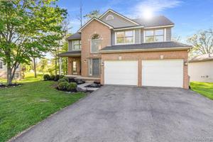 179 Lakeshore Pointe Drive