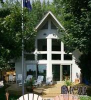 12192 N LAKESHORE DR