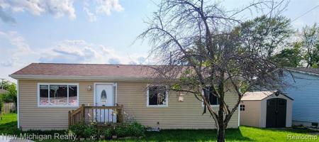 109 N PARK Drive