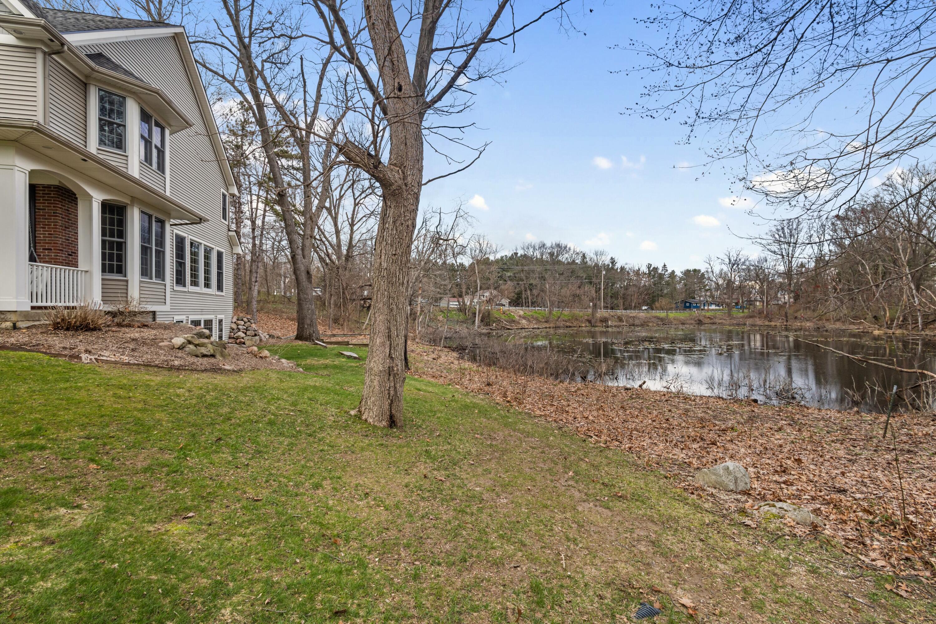 Image 4: 8049 Barony Point