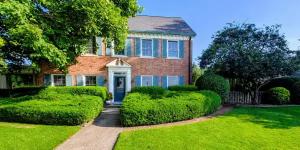 636 Ruddiman Drive