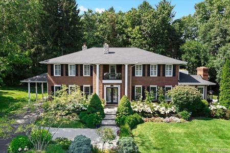 5392 Hidden Pines Drive