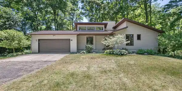 2441 Pine Trail Drive