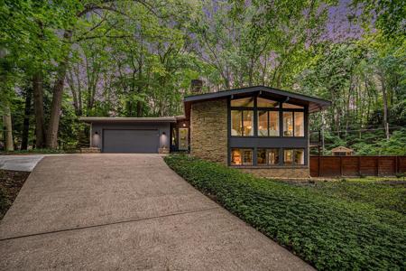 9575 Dunewood Drive
