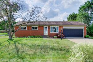 1451 SUNSET Drive