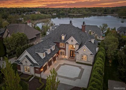 2750 Turtle Bluff Drive