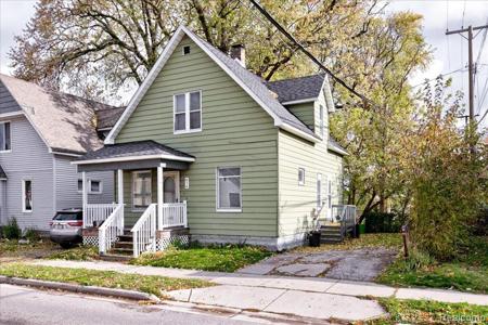 816 ERIE Street