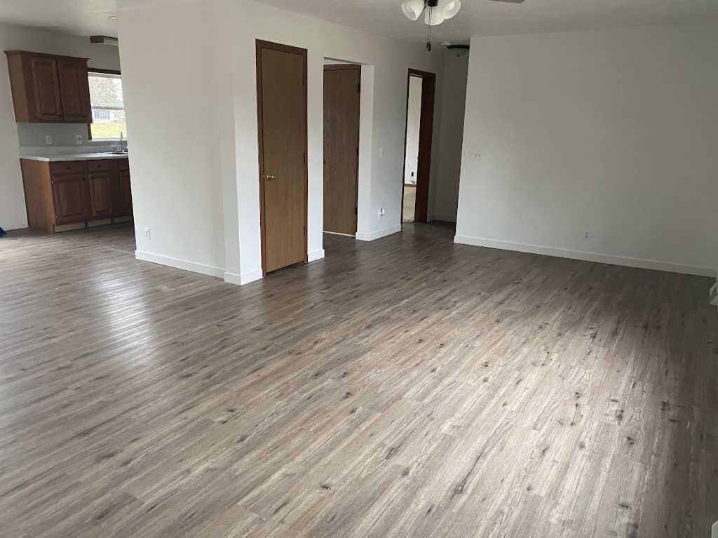 Image 4: 727-Skipper-Lane-04