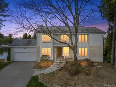 2737 BROWNING Drive