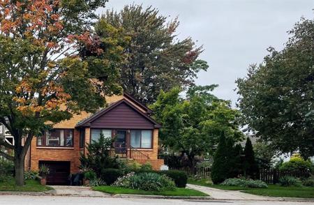 109 N Elizabeth
