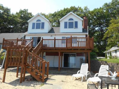 1545 Douglas Drive