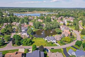 1062 Forest Bay