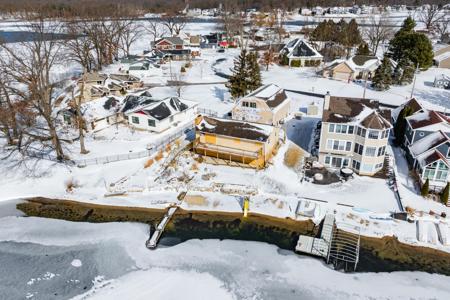 963 Treasure Island Drive