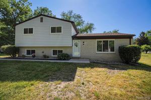 5011 WARMBRIAR Drive