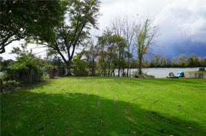 00000 LAKEVIEW Court