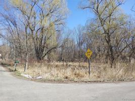 0000 Paramount Street