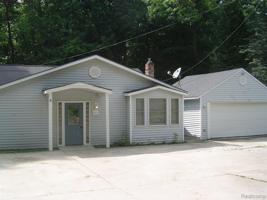 659 BEARDSLEE Drive