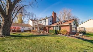 3720 CHENLOT