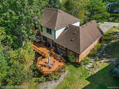 5160 Greenbriar Drive