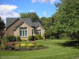 811 Hillcrest Drive