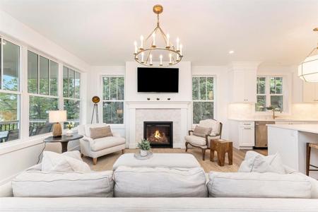 5478 Shoreline Drive