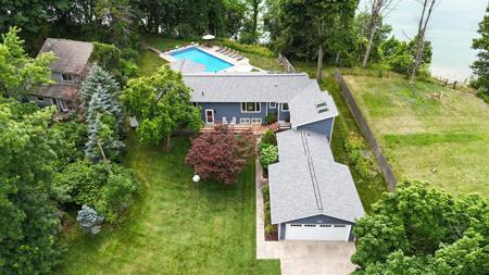 4404 Greenwood Drive