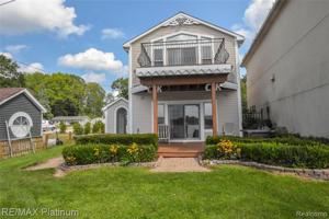 1728 S Hughes
