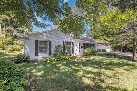 1066 Monroe Boulevard
