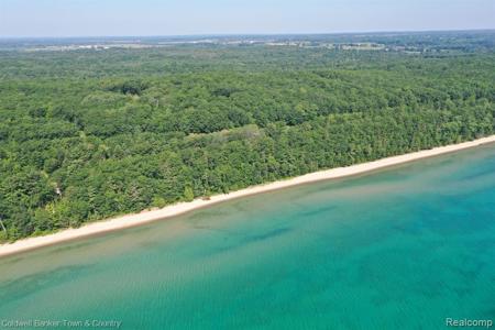 1619 Black Rock Beach Dr