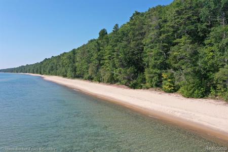 1589 Black Rock Beach dr