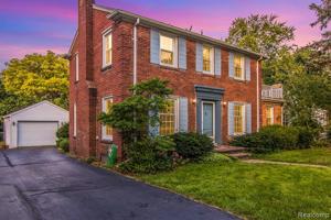 488 SHOREVIEW Drive