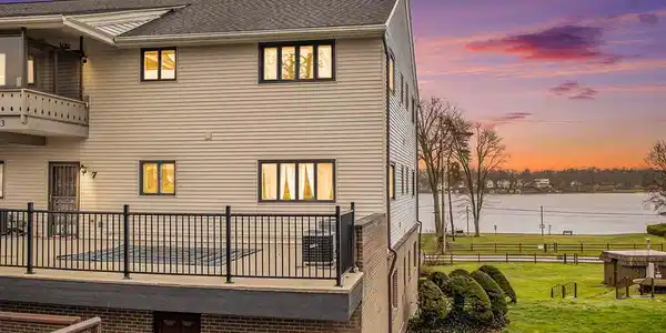 225 W Columbia Avenue Unit 7