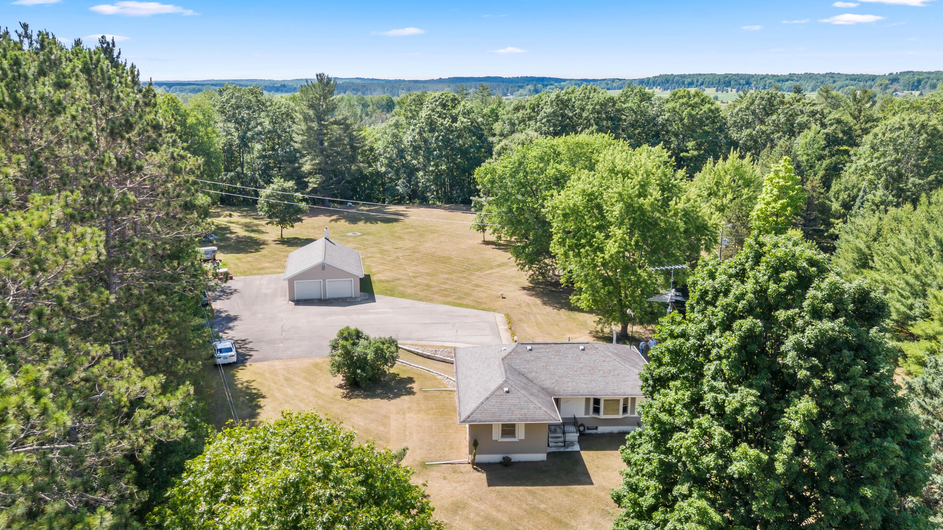 Image 4: DJI_20250702162813_0946_D