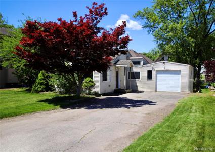 7044 Desmond Road