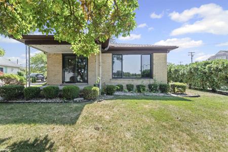 421 E Huron River Drive