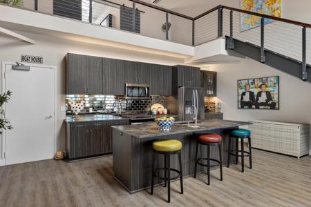 65 Sea Ray Boulevard