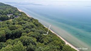 2172 Lakeshore Drive