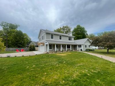 116 W Clay Street