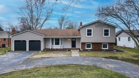 6522 ELLINWOOD Drive