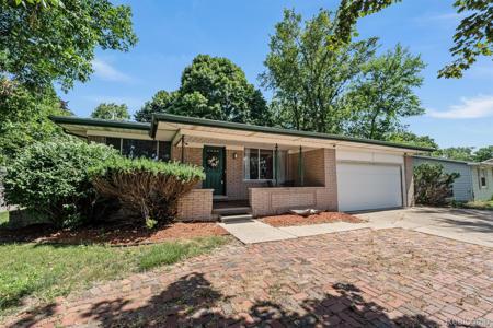 2550 W Walton Boulevard