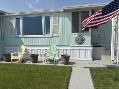 127 Shoreline Drive