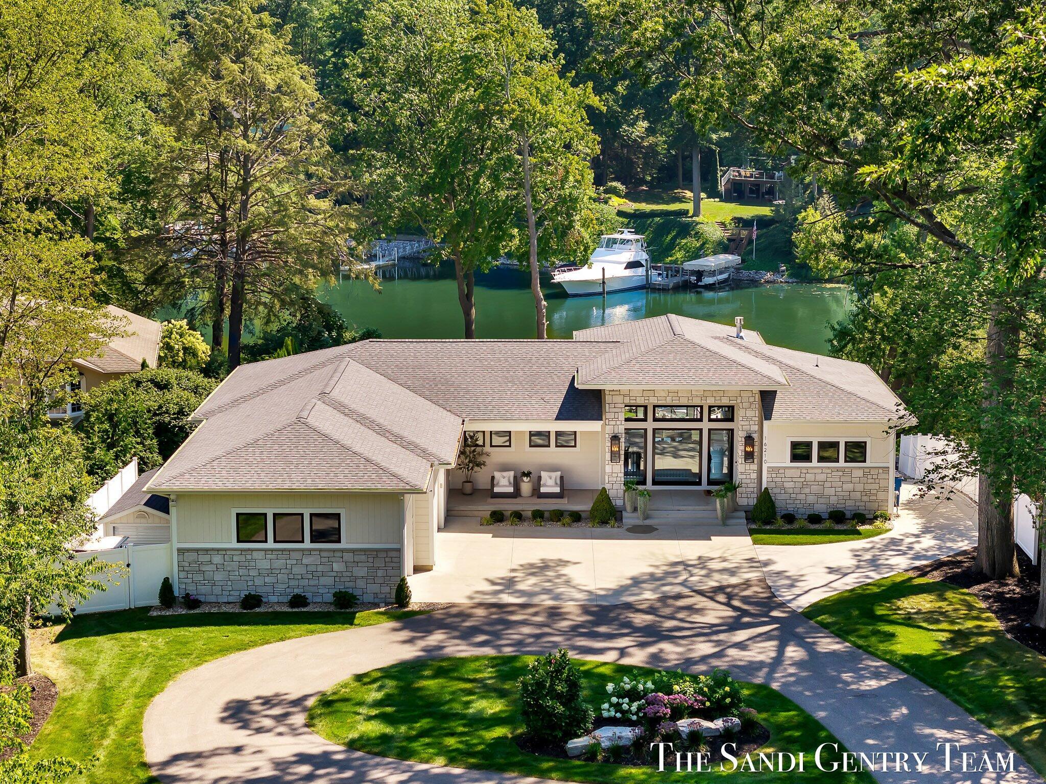 Image 2: 10-DJI_20250807155626_0795_D_KYLE